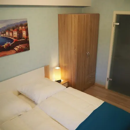 Bei Dusseldorf Appartement